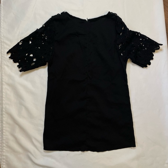 ZHOU size small black lace blouse - Picture 6 of 7
